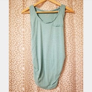 Liz Lange maternity tank top size small